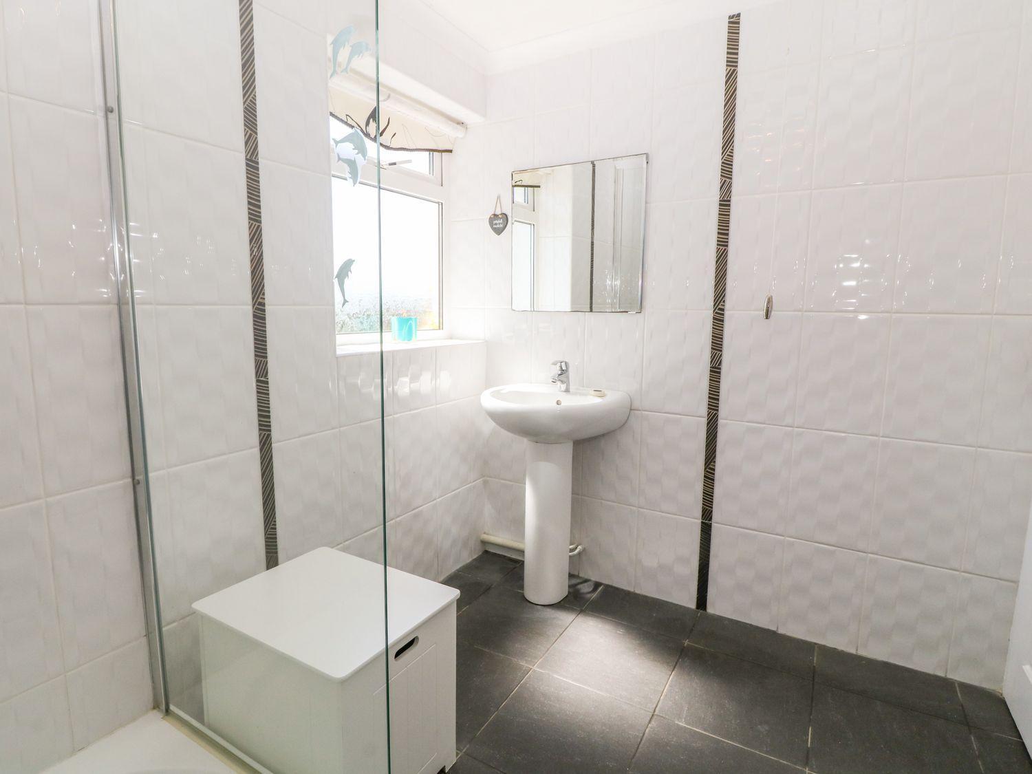 Charming 2 Bed House Near Rhoscolyn Discounts For Villa โฮลีเฮด ภายนอก รูปภาพ