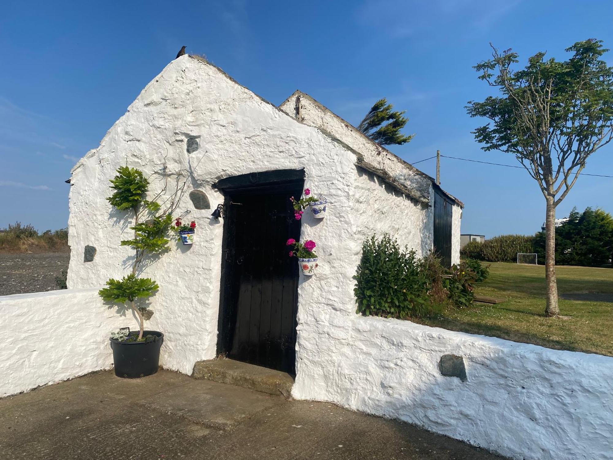 Charming 2 Bed House Near Rhoscolyn Discounts For Villa โฮลีเฮด ภายนอก รูปภาพ